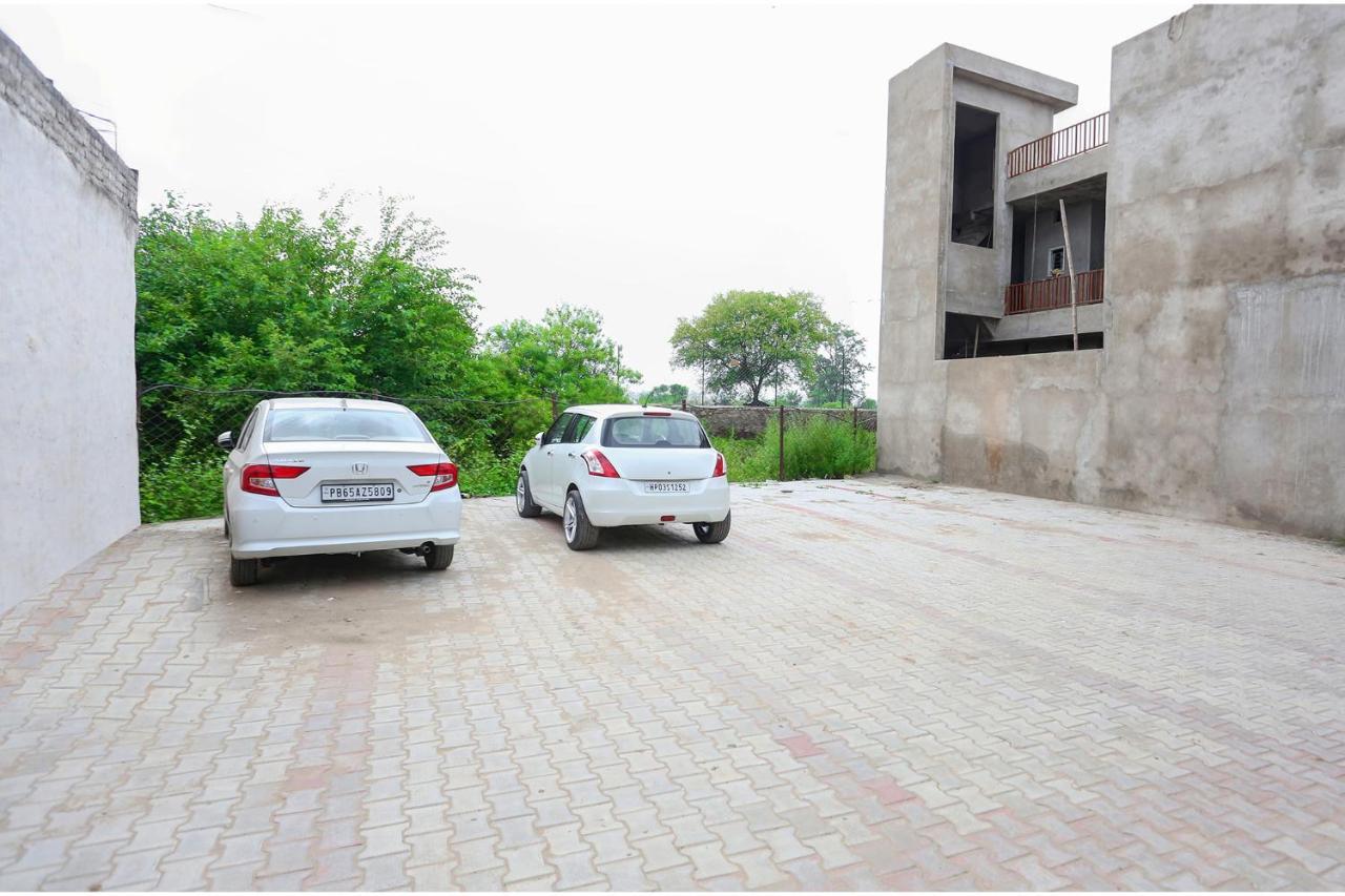 Fabhotel The Mountain Deer Valley Chandīgarh Exterior foto